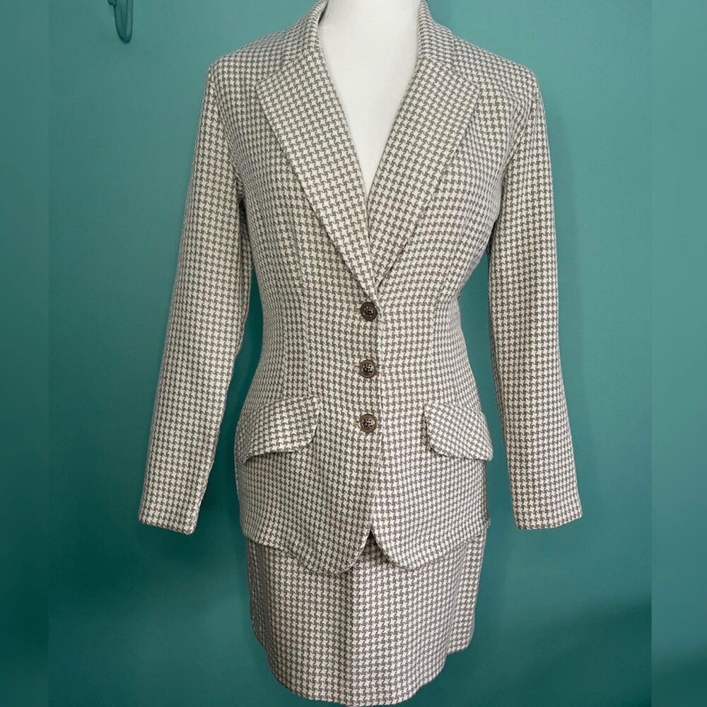 VINTAGE 1960s brown suit